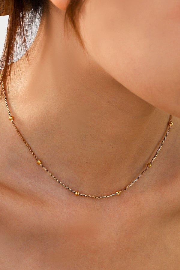 Dainty Gold Bal & Chain Necklace