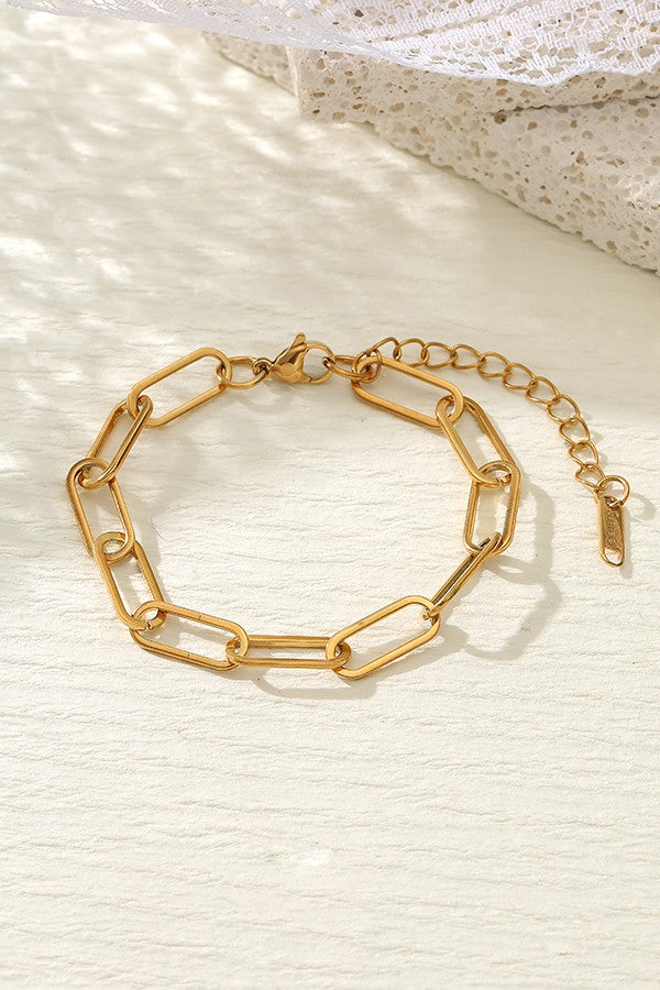 Dainty Paperclip Gold Bracelet