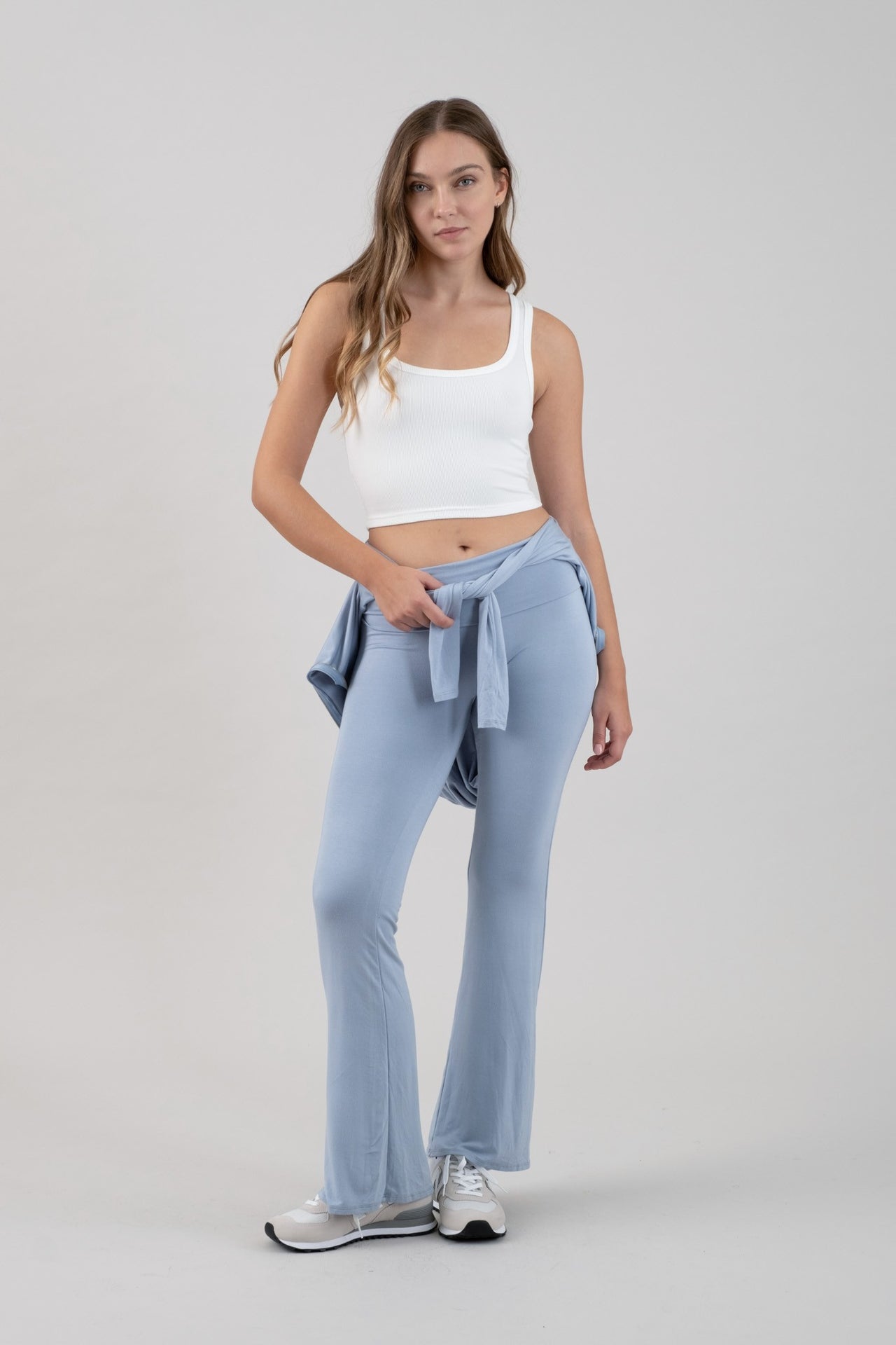 Scoop Neck Sleeveless Cropped Knit Tank Top - White